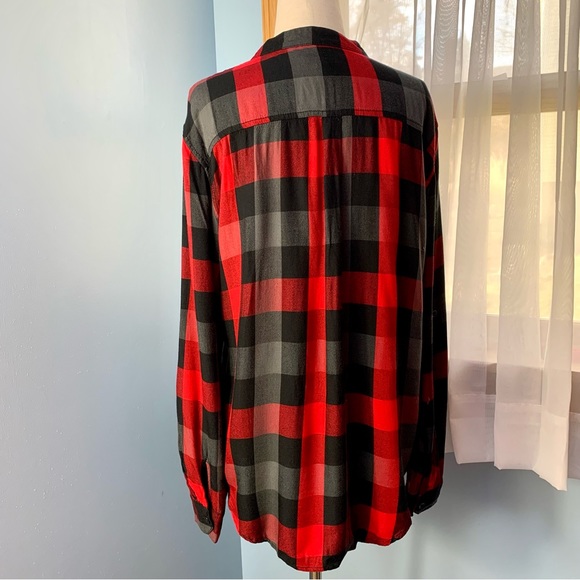 Beachlunchlounge Red and Black Plaid Check Button Down Shirt - Picture 4 of 8